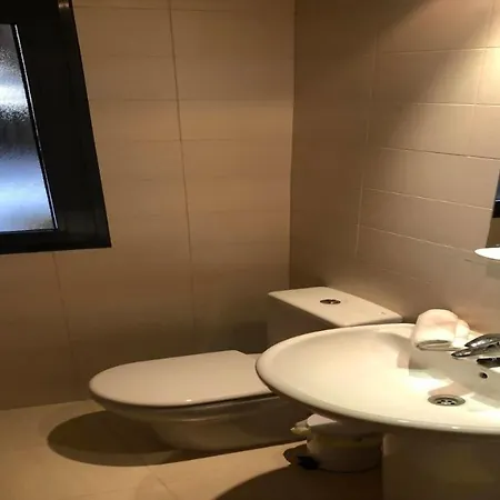Fabuloso Compuesto Por 4 Adosados De Lujo En Panoramica Golf 28 Personas Piscina Con Circuito San Jorge (Castellon)