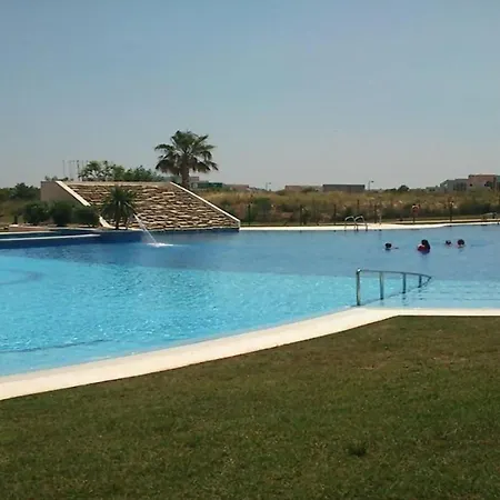 Fabuloso Compuesto Por 4 Adosados De Lujo En Panoramica Golf 28 Personas Piscina Con Circuito Dom wakacyjny San Jorge (Castellon)