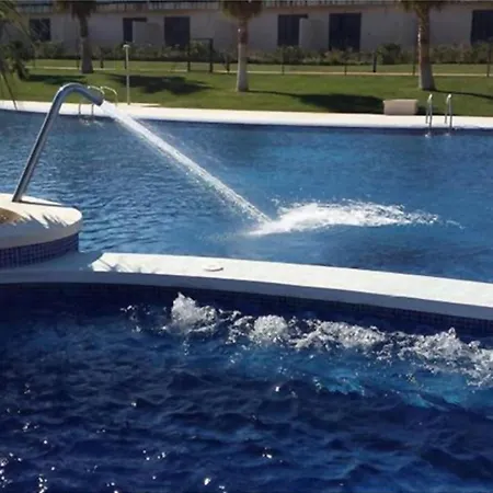 Fabuloso Compuesto Por 4 Adosados De Lujo En Panoramica Golf 28 Personas Piscina Con Circuito Dom wakacyjny *