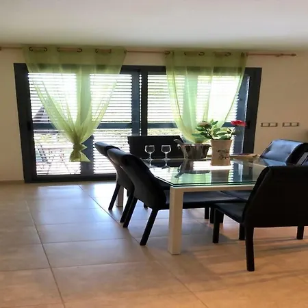 Fabuloso Compuesto Por 4 Adosados De Lujo En Panoramica Golf 28 Personas Piscina Con Circuito Dom wakacyjny San Jorge (Castellon)